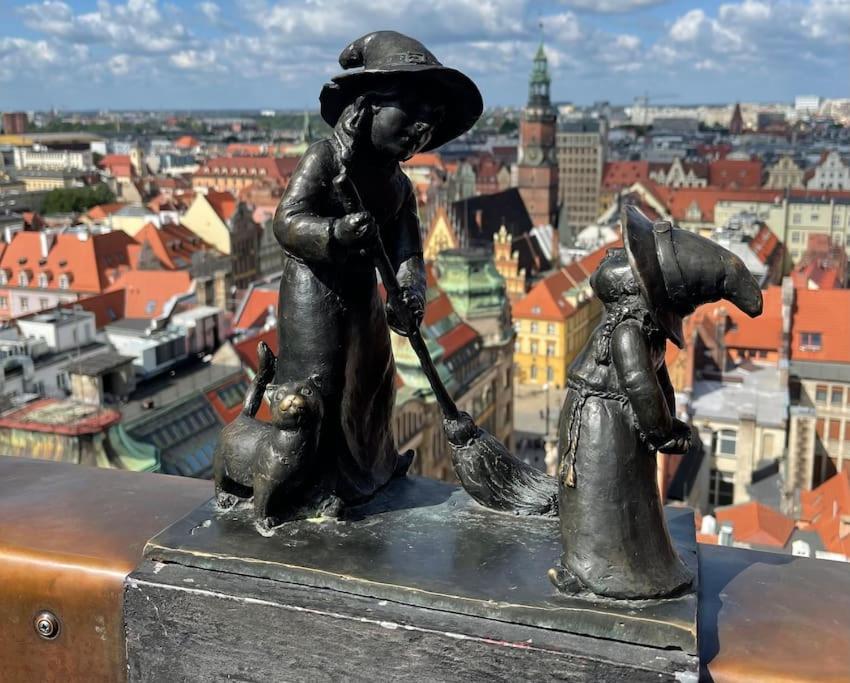 Rynek Pod Fredra Apartment Вроцлав Екстериор снимка